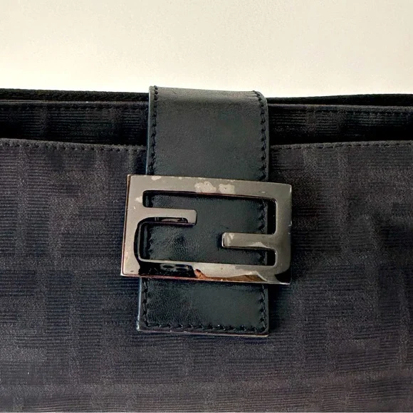 SOLD‼️Fendi Vintage Baguette Shoulder Bag Black - Picture 5 of 12